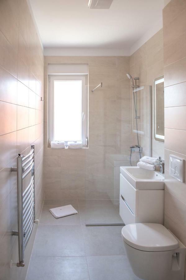 تيميشورا West Residence Apartments المظهر الخارجي الصورة